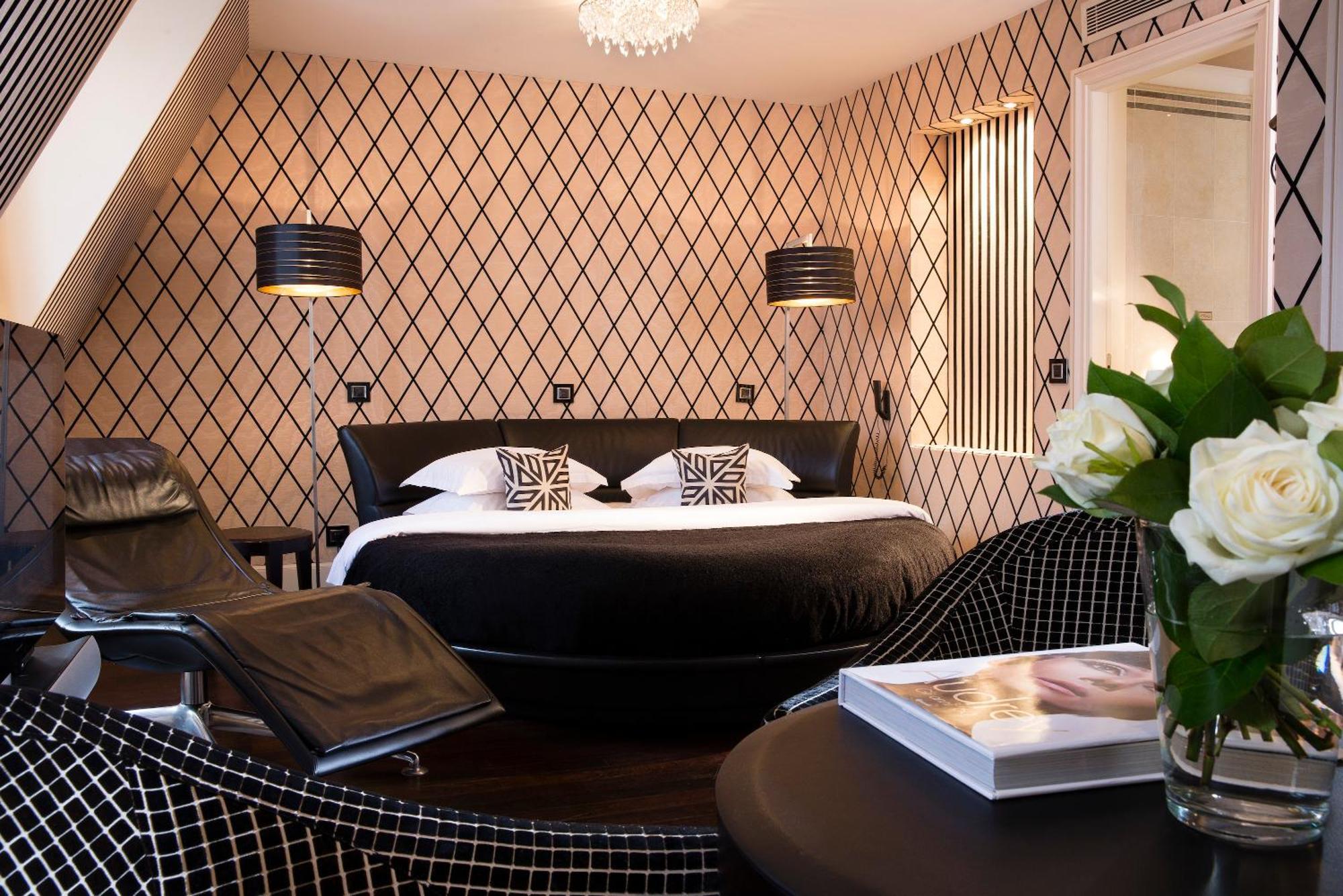 Junior Suite con Vista Torre Eiffel